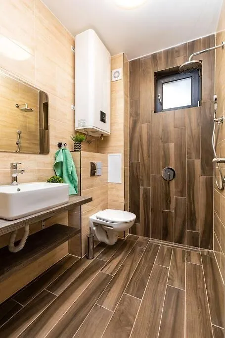 Brand New Modern 1Br Apartment With Private Parking Included Filibe